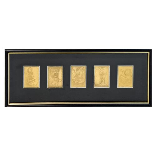 CINCO PLACAS DE ORO ENMARCADAS