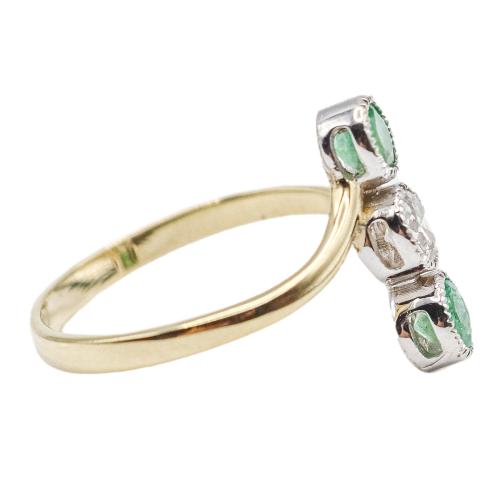 ANILLO CON ESMERALDAS Y BRILLANTE