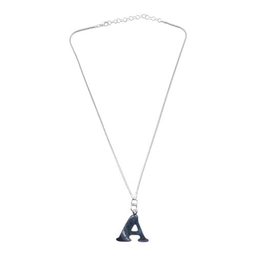 CADENA CON LETRA A