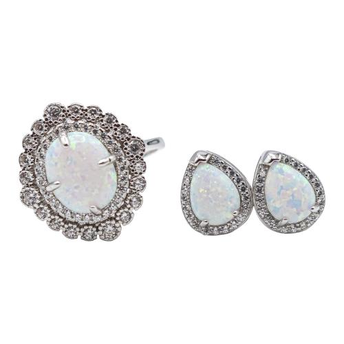 ANILLO Y PENDIENTES CON ÓPALOS
