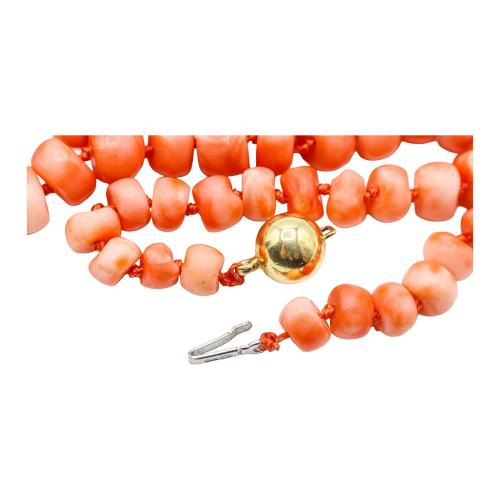 COLLAR LARGO DE CORAL ROSA