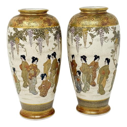 PAREJA DE JARRONES JAPONESES ESTILO SATSUMA PP. SIGLO XX