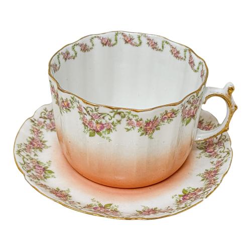 GRAN TAZA Y PLATO EN PORCELANA DEL PRIMER TERCIO DEL  XX