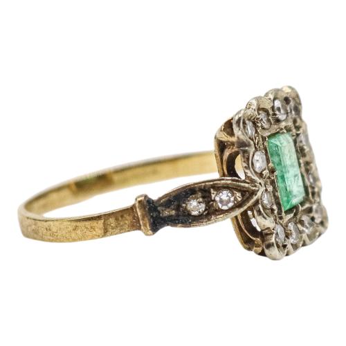 SORTIJA ROSETÓN CON ESMERALDA Y DIAMANTES DE MEDIADOS S.XX
