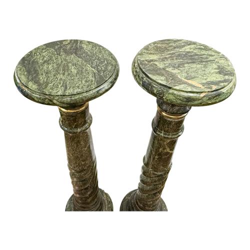 PAREJA DE COLUMNAS DEL PRIMER TERCIO DE SIGLO XX