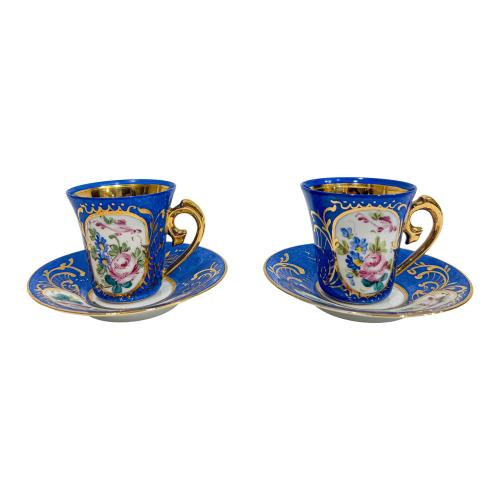 PAREJA DE TAZAS DE COLECCIÓN DE MEDIADOS DEL S.XX