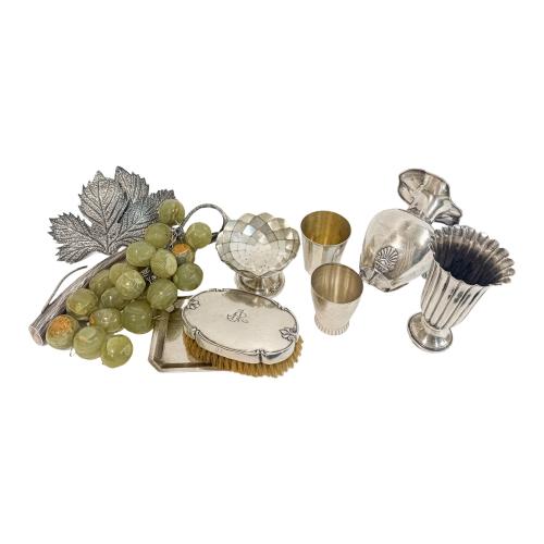 LOTE VARIADO DE PIEZAS DE PLATA DE MEDIADOS DE S. XX