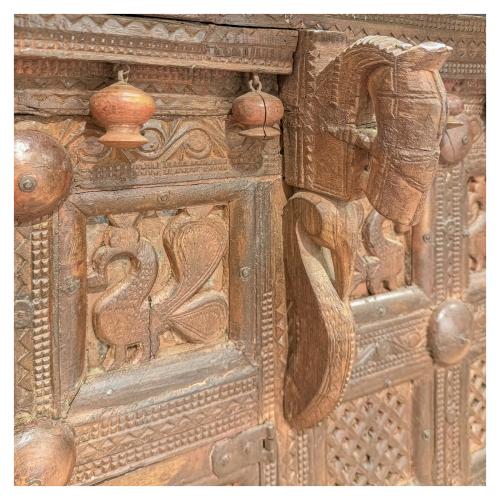 COFRE DAMCHIYA DE LA INDIA DEL  PRIMER CUARTO DEL SIGLO XX