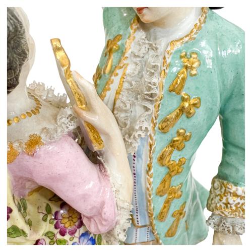 FIGURA PAREJA DIECIOCHESCA DE LA PRIMERA MITAD DE SIGLO XX