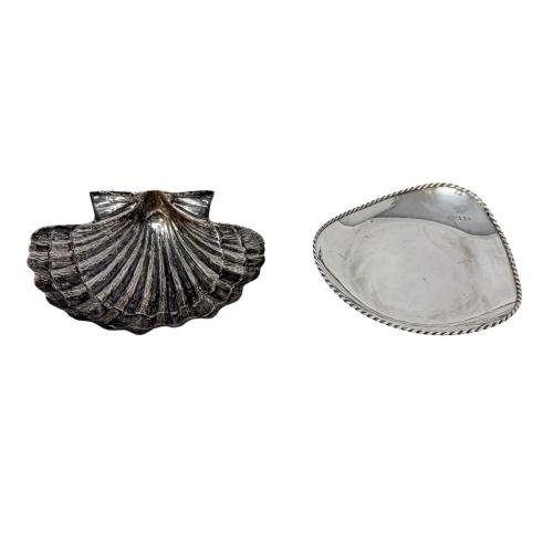 DOS CENTROS DE PLATA DE MEDIADOS DE S. XX