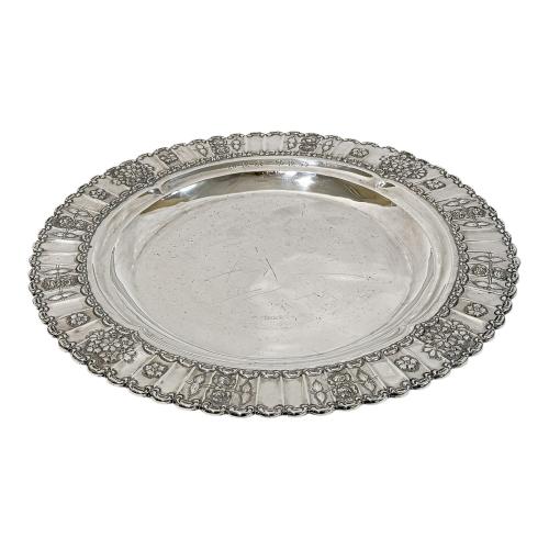 PLATO DE PLATA DE MEDIADOS DE SIGLO XX