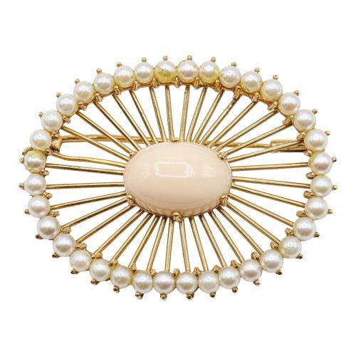 BROCHE CON CORAL ROSA DE LOS AÑOS 60