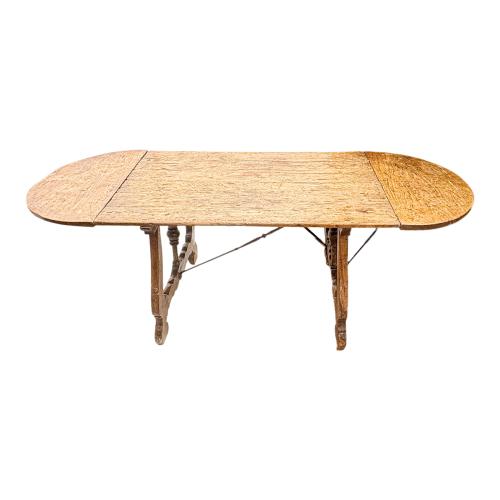 MESA DE FIADORES CON ALAS S.XIX