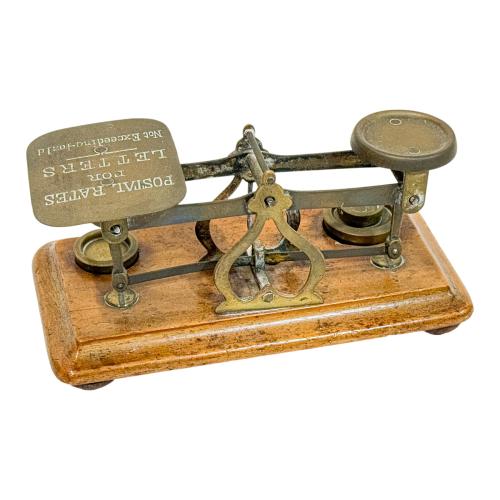PEQUEÑA BÁSCULA PARA CARTAS DEL PRIMER CUARTO DE SIGLO XX