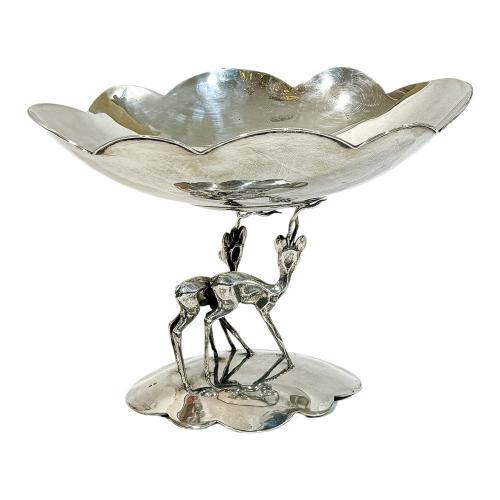 CENTRO DE MESA EN PLATA DE MEDIADOS DE SIGLO XX