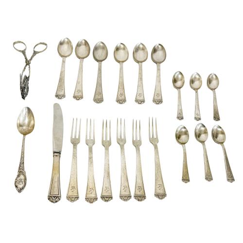 CONJUNTO DE CUBIERTOS DE PLATA DE LOS AÑOS 30