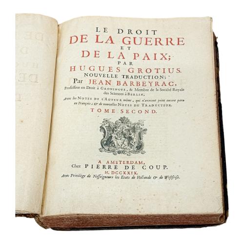 LE DROIT DE LA GUERRE ET DE LA PAIX