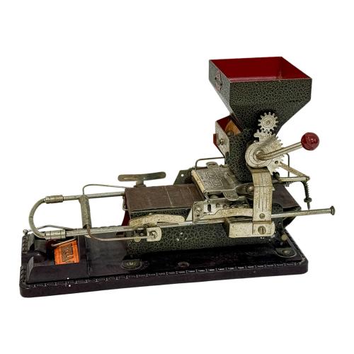 MAQUINA DE LIAR CIGARRILLOS VICTORIA CIRCA 1920