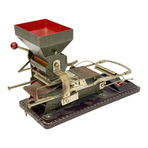 MAQUINA DE LIAR CIGARRILLOS VICTORIA CIRCA 1920