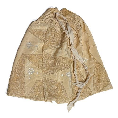 VESTIDO DE ACRISTIANAR DEL PRIMER TERCIO DEL S.XX