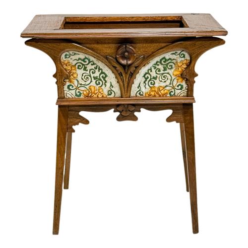 JARDINERA MODERNISTA CIRCA 1900