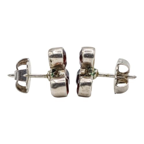 PENDIENTES CON GRANATES