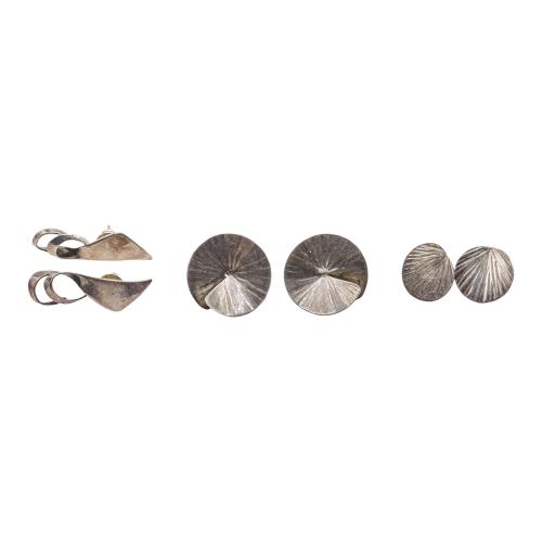 TRES PARES DE PENDIENTES DE PLATA
