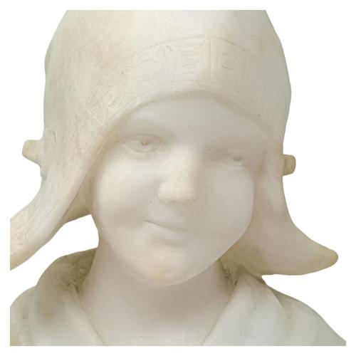 BUSTO DE NIÑA DE PRINCIPIOS SIGLO XX
