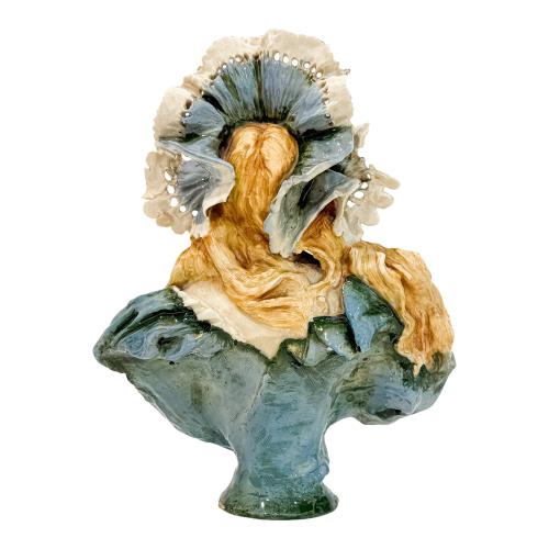FIGURA DE PORCELANA AUSTRÍACA DE PRIMER TERCIO DE S. XX