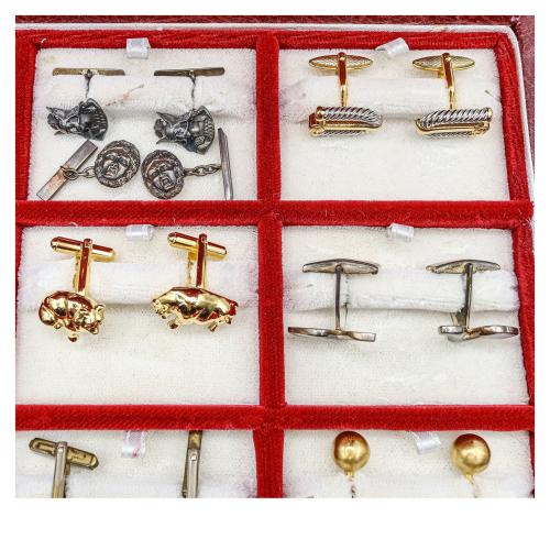 COLECCIÓN DE GEMELOS CON ESTUCHE