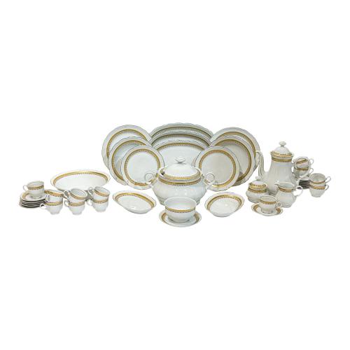 CONJUNTO DE PIEZAS DE VAJILLA EN PORCELANA ALEMANA