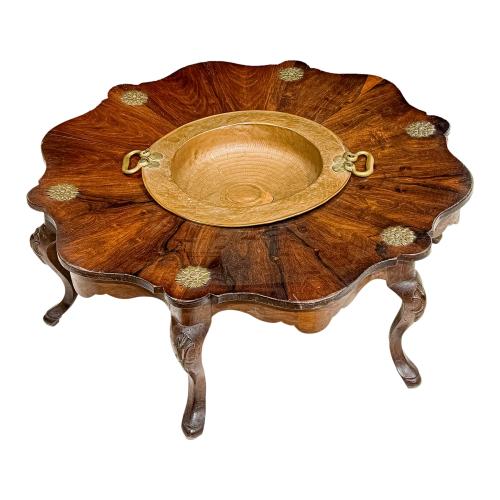 BRASERO CON BASE DE MADERA