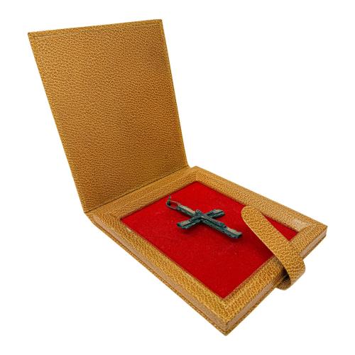 CRUZ DE PLATA CON ESMALTES DE LOS AÑOS 70