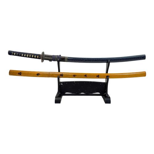 DOS KATANAS DE MEDIADOS DEL S.XX
