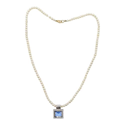 COLLAR DE PERLAS Y COLGANTE CON ESPINELA
