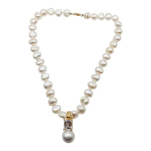 COLLAR DE PERLAS CON COLGANTE