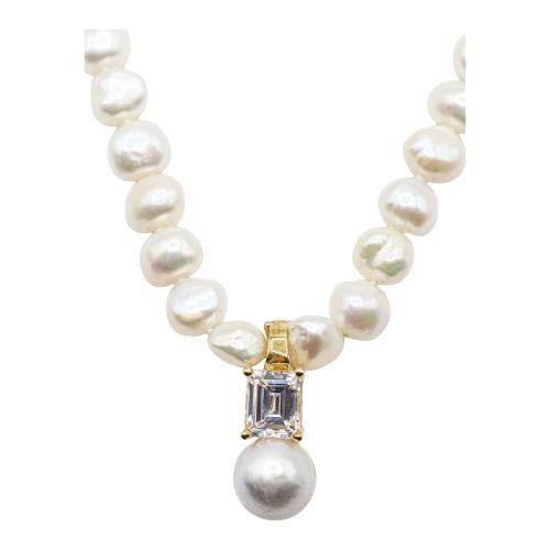 COLLAR DE PERLAS CON COLGANTE