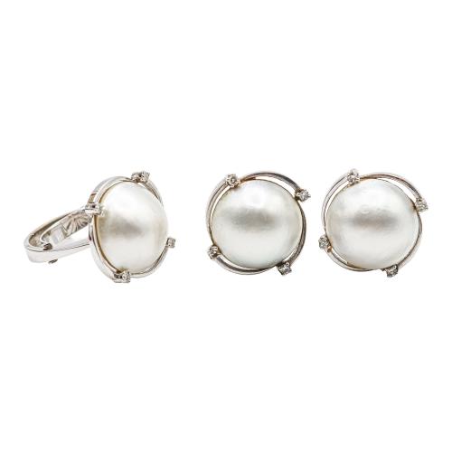 PENDIENTES Y ANILLO CON PERLA MABÉ Y BRILLANTES