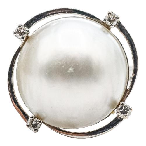 PENDIENTES Y ANILLO CON PERLA MABÉ Y BRILLANTES