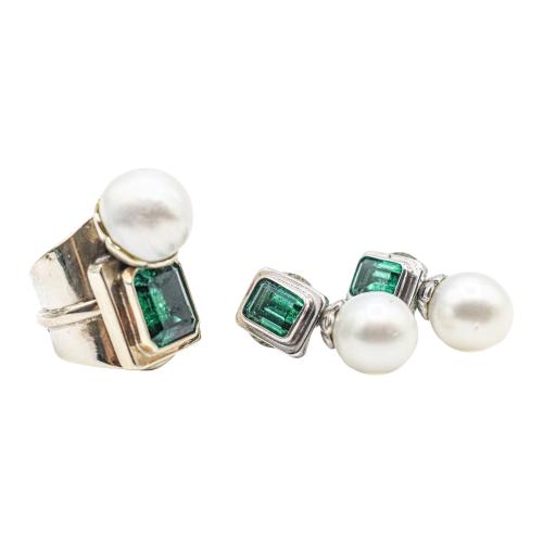 CONJUNTO DE ANILLO Y PENDINTES DE PERLAS