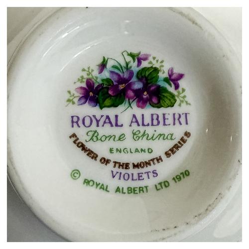 CONJUTNO DE TAZAS DE TÉ ROYAL ALBERT ÚLTIMO CUARTO S.XX