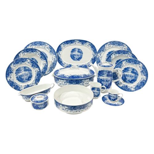 CONJUNTO DE PIEZAS DE VAJILLA EN PORCELANA BIDASOA 