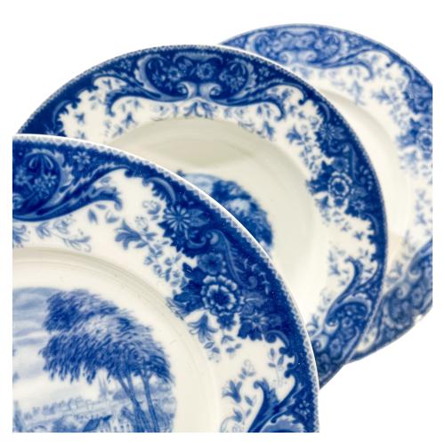 CONJUNTO DE PIEZAS DE VAJILLA EN PORCELANA BIDASOA 