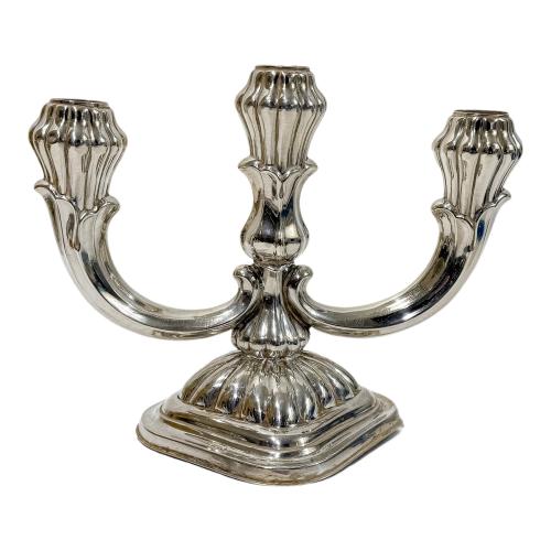 CANDELABRO DE PLATA DE MEDIADOS DE SIGLO XX