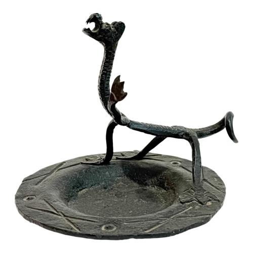 PEQUEÑO CENTRO DE MESA EN HIERRO DEL PRIMER TERCIO DEL S.XX