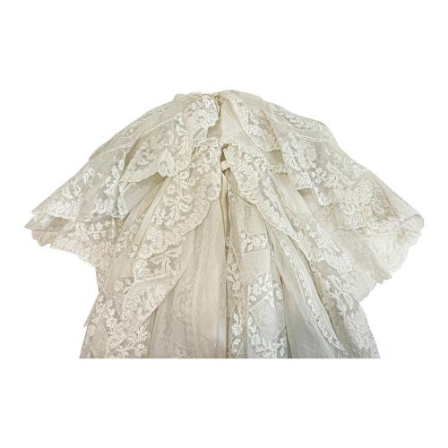 VESTIDO DE ACRISTIANAR DEL PRIMER TERCIO DEL S.XX