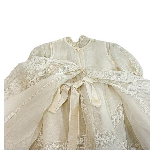 VESTIDO DE ACRISTIANAR DEL PRIMER TERCIO DEL S.XX