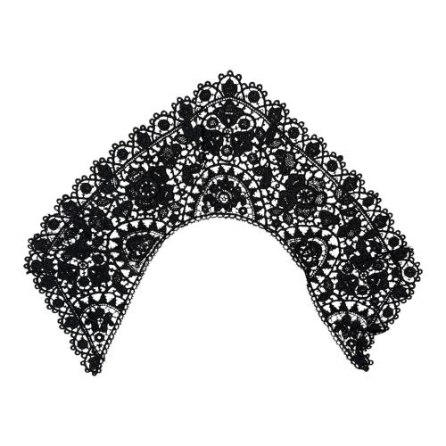 MANTILLA, PICO Y CUELLO DEL PRIMER TERCIO DEL S.XX