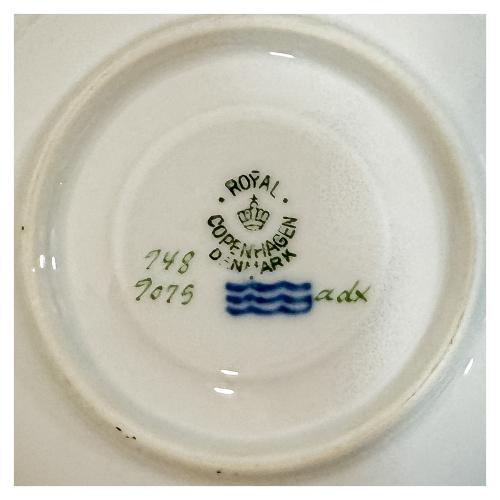 18 TAZAS Y PLATOS ROYAL COPNEHAGEN 