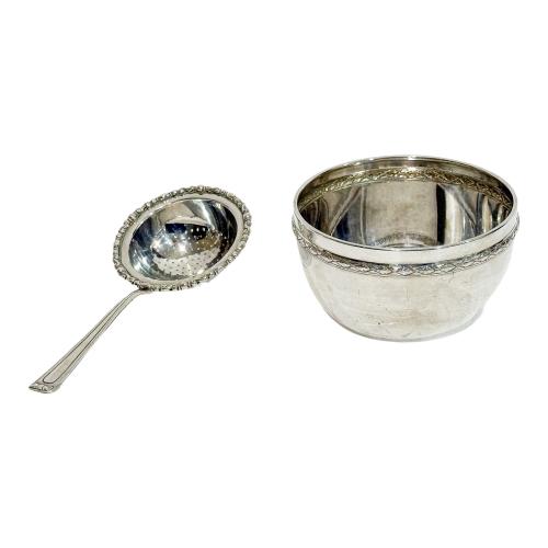 BOL Y COLADOR DE PLATA DE LA PRIMERA MITAD DE S. XX